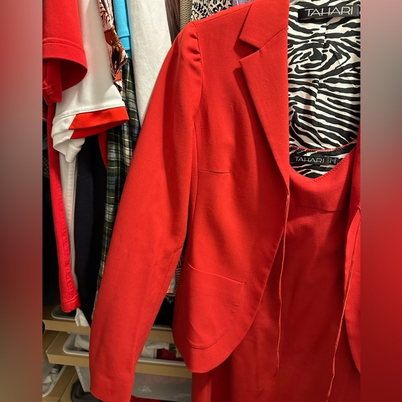 TAHARI Vintage Two Piece Dress Set Sz 2 EUC - Picture 3 of 9